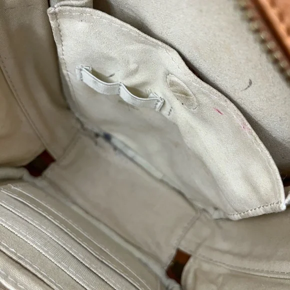 Minooy Naya Small Tan Leather Women's Crossbody Bag - Picture 7 of 13